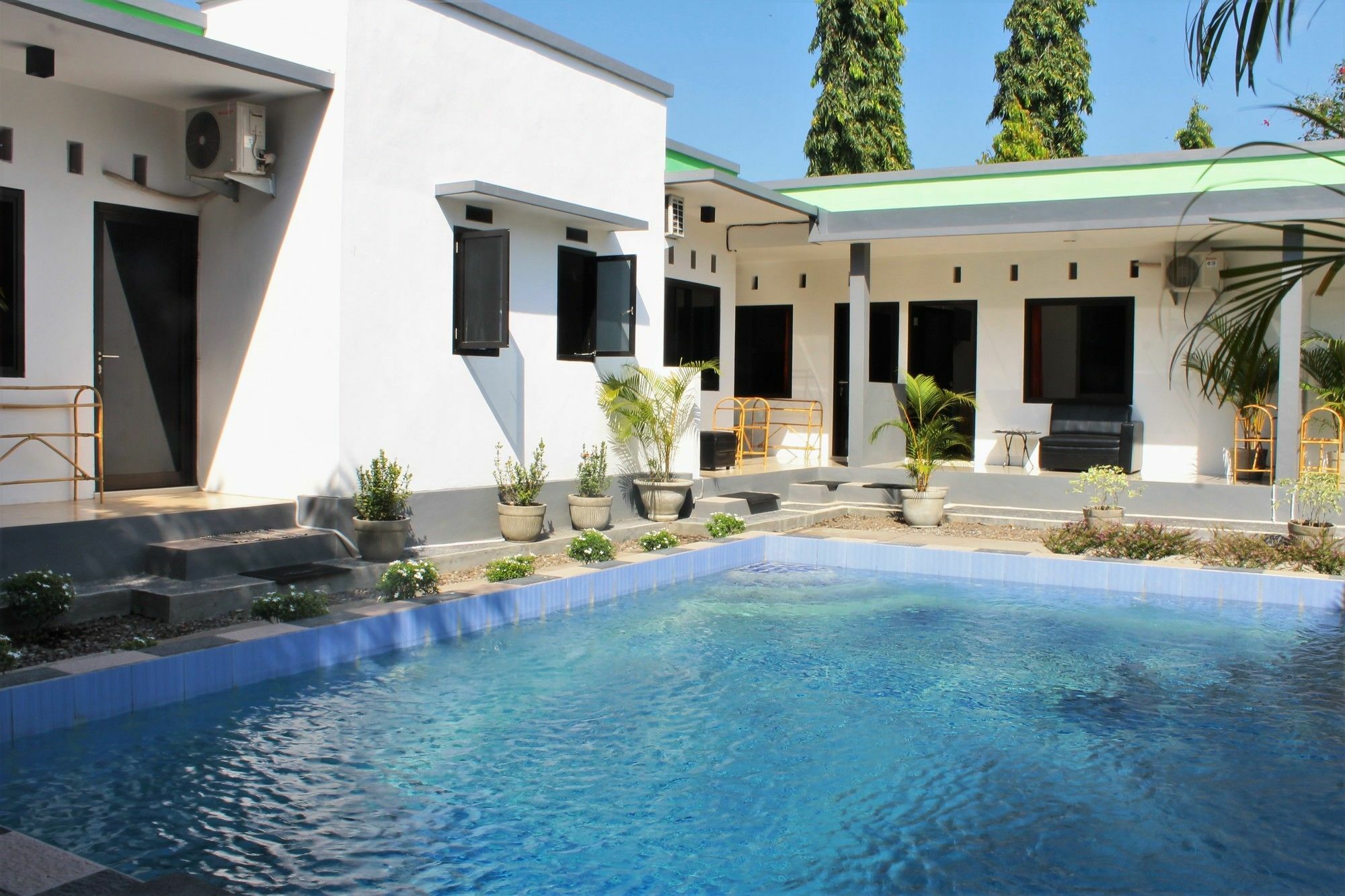 Sanur Yuliana Homestay מראה חיצוני תמונה
